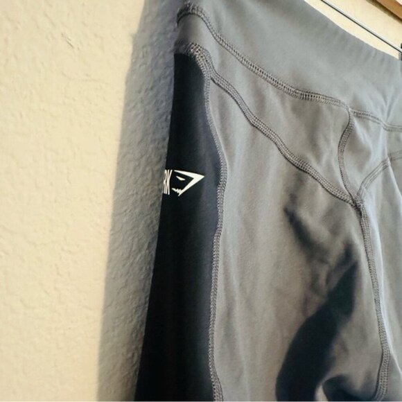 Gymshark Illusion Gray and Black High-Waisted Leggings Size Small - Picture 9 of 11